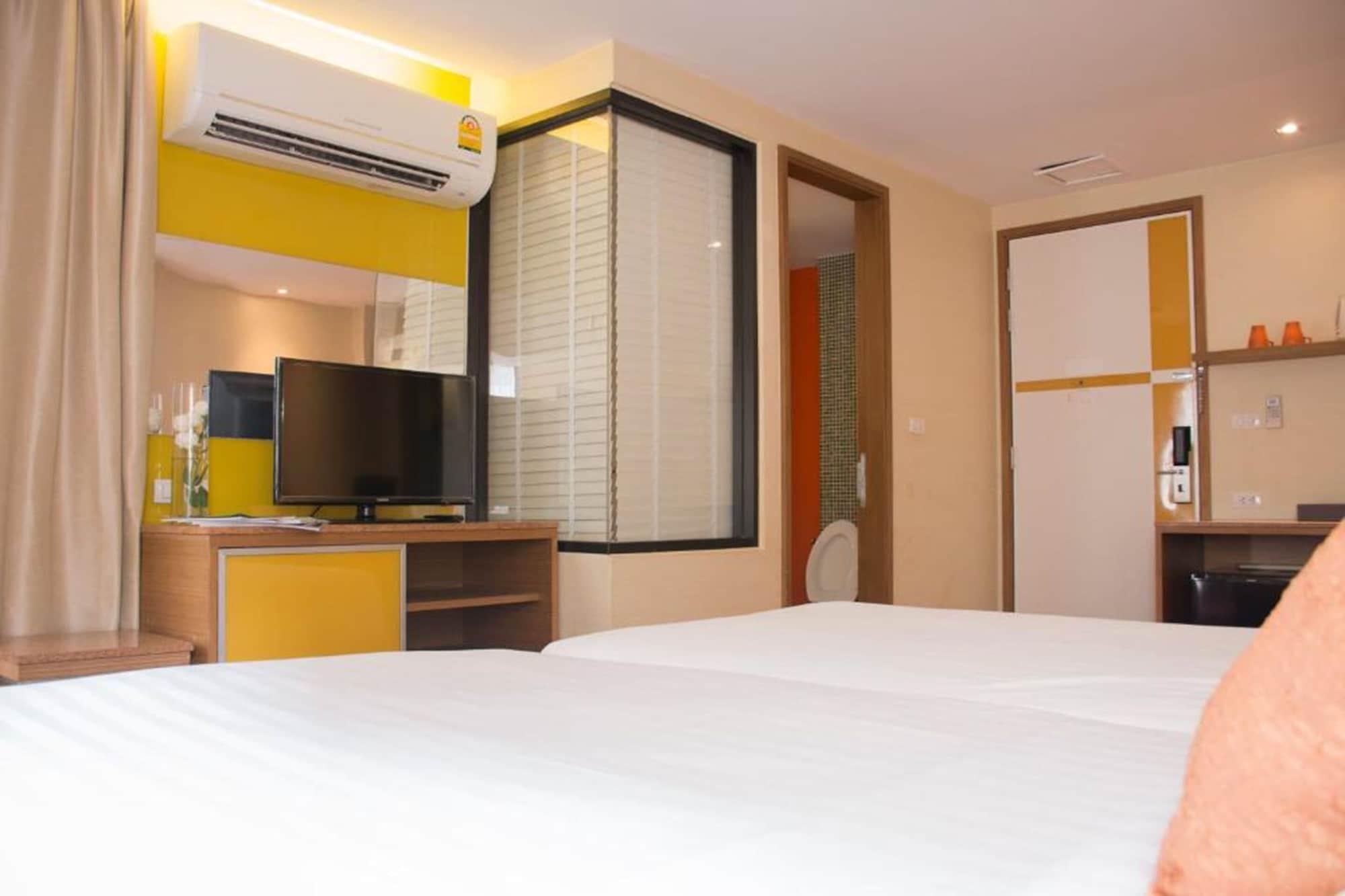 Tango Vibrant Living Hotel - Sha Extra Plus Бангкок Екстер'єр фото
