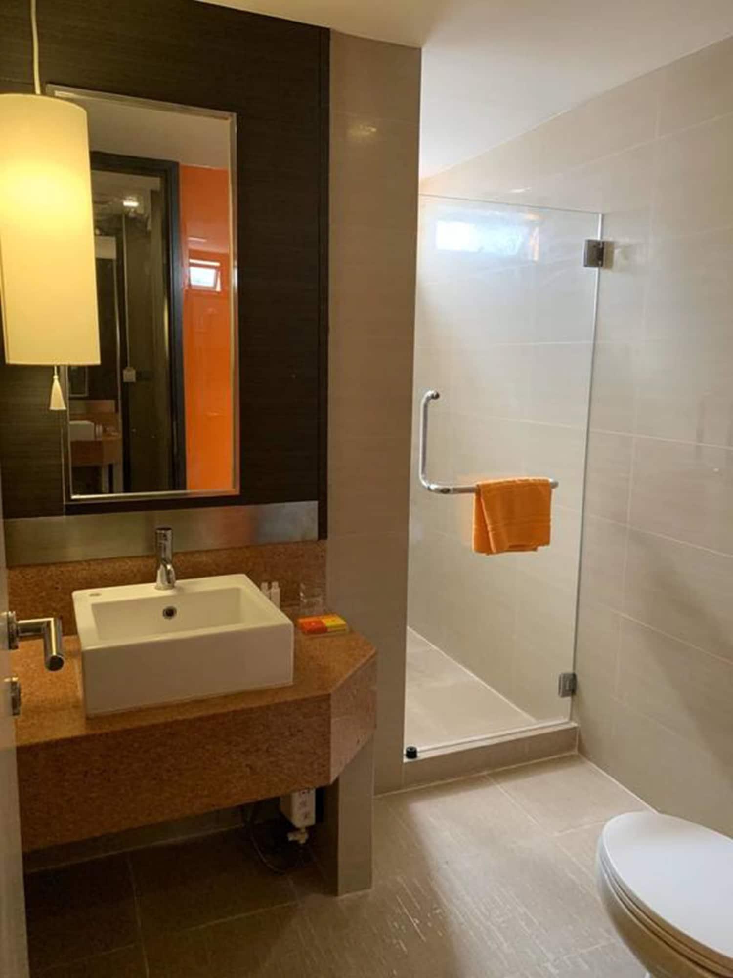 Tango Vibrant Living Hotel - Sha Extra Plus Бангкок Екстер'єр фото