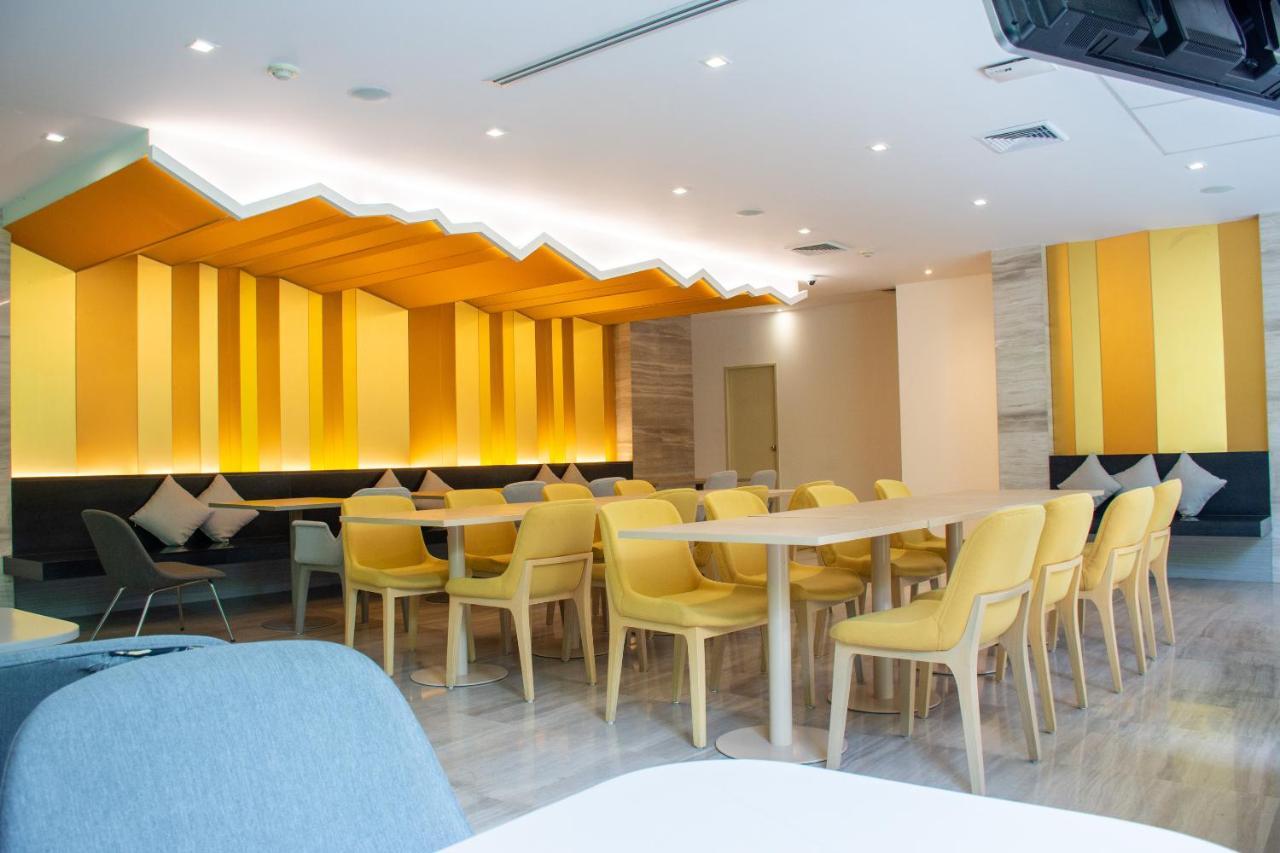 Tango Vibrant Living Hotel - Sha Extra Plus Бангкок Екстер'єр фото
